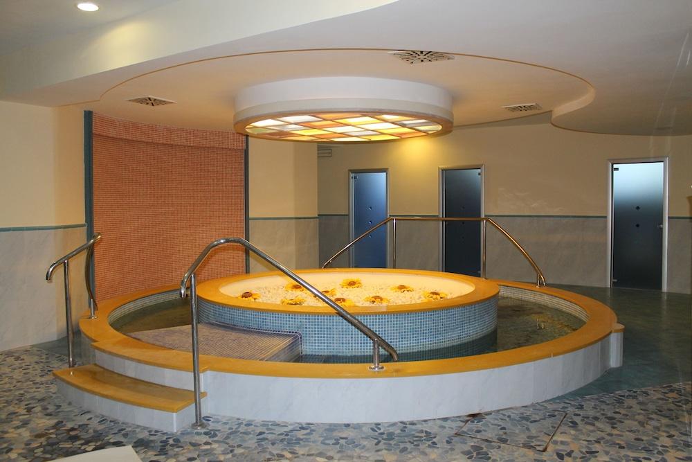 Hotel Terme Alexander Ischia Exterior photo