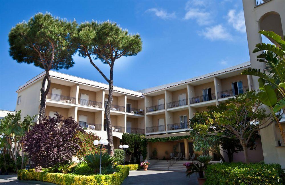 Hotel Terme Alexander Ischia Exterior photo