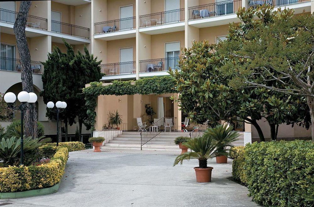 Hotel Terme Alexander Ischia Exterior photo