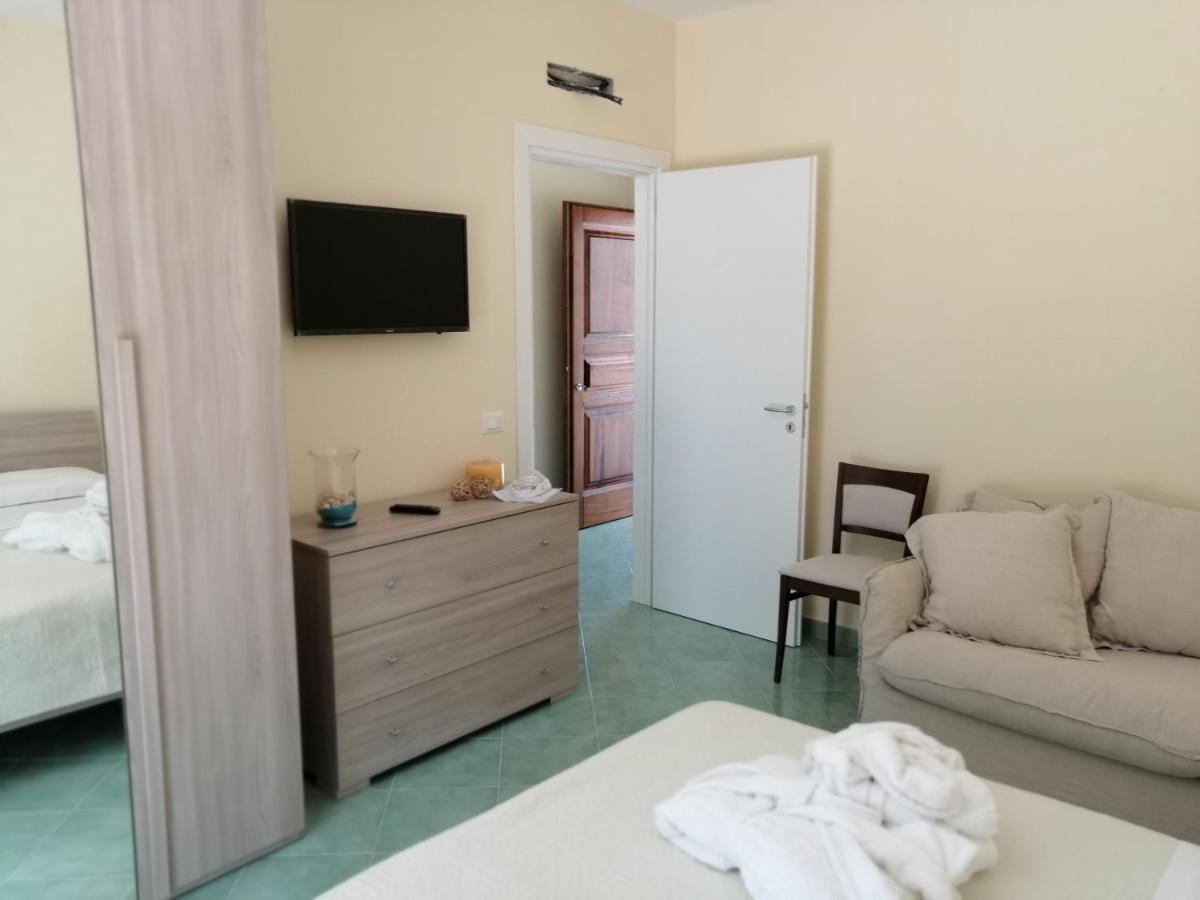 Hotel Terme Alexander Ischia Exterior photo